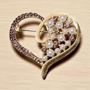 Mint Purple Heart Brooch with Faux Pearls in Gold Tone